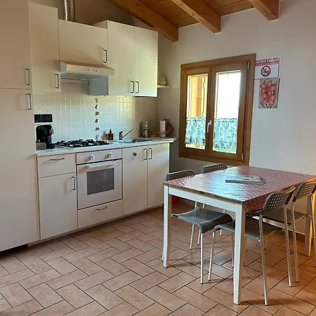 Castello San Bed and breakfast Baiso