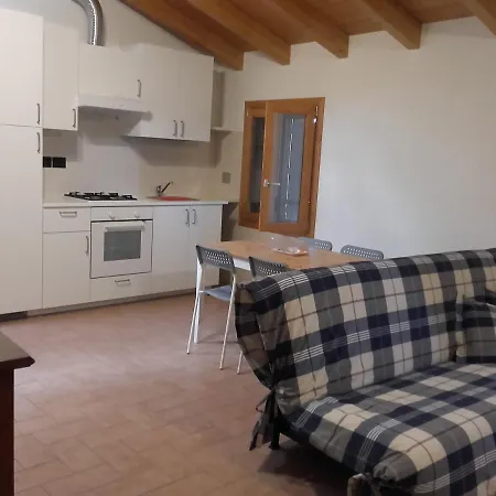 住宿加早餐酒店 卡斯特罗圣罗马诺住宿加早餐旅馆 3*