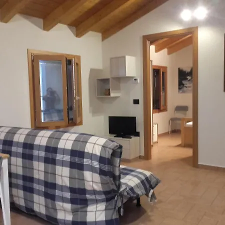 住宿加早餐酒店 卡斯特罗圣罗马诺住宿加早餐旅馆 Baiso