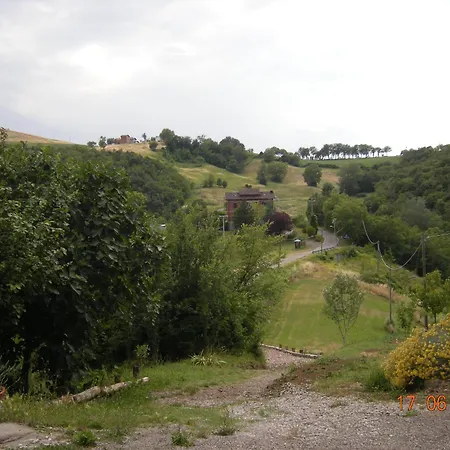 לינה וארוחת בוקר Castello San 3*