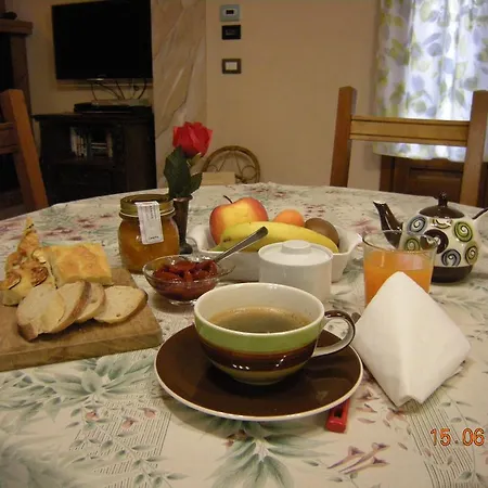 卡斯特罗圣罗马诺住宿加早餐旅馆 住宿加早餐酒店 Baiso